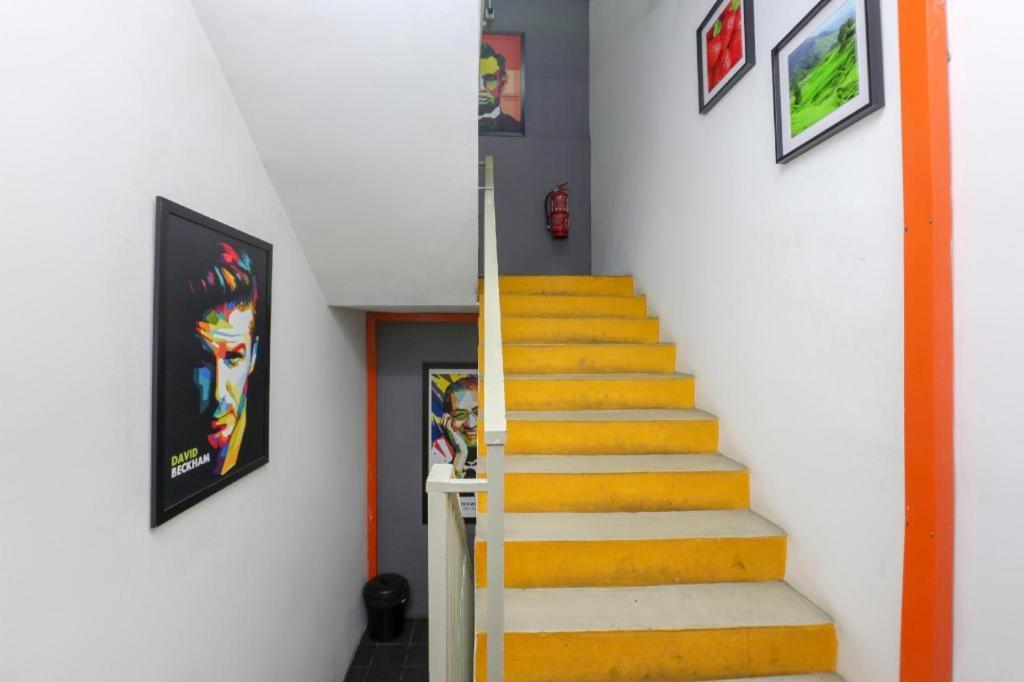 Spot On 89751 Bed Station Guest House Tanah Rata Bagian luar foto