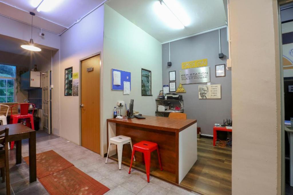 Spot On 89751 Bed Station Guest House Tanah Rata Bagian luar foto